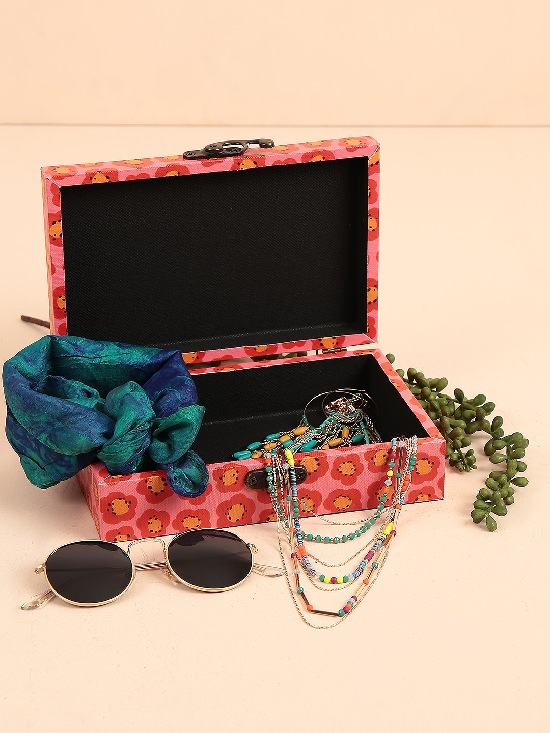 Chumbak Pink & Green Printed Relaxed Afternoon Storage Box Price in India