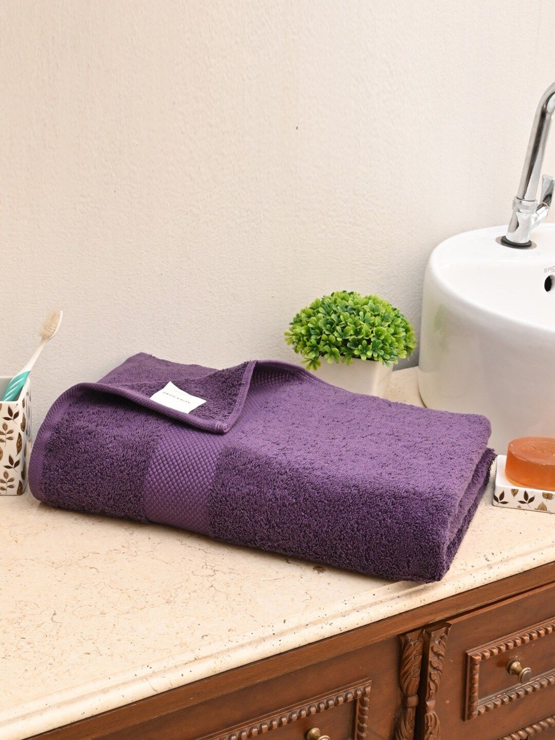 Avira Home Unisex Purple Solid 550 GSM Extra Large Bath Towel Price in India