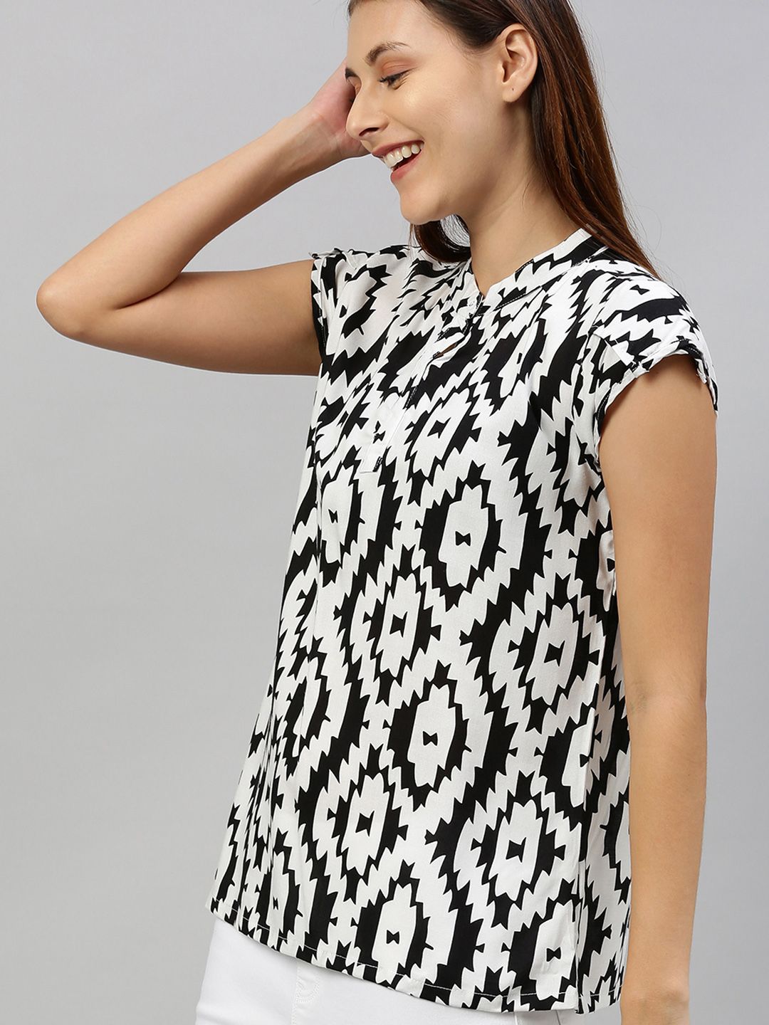 HERE&NOW Women White & Black Printed Monochrome Top