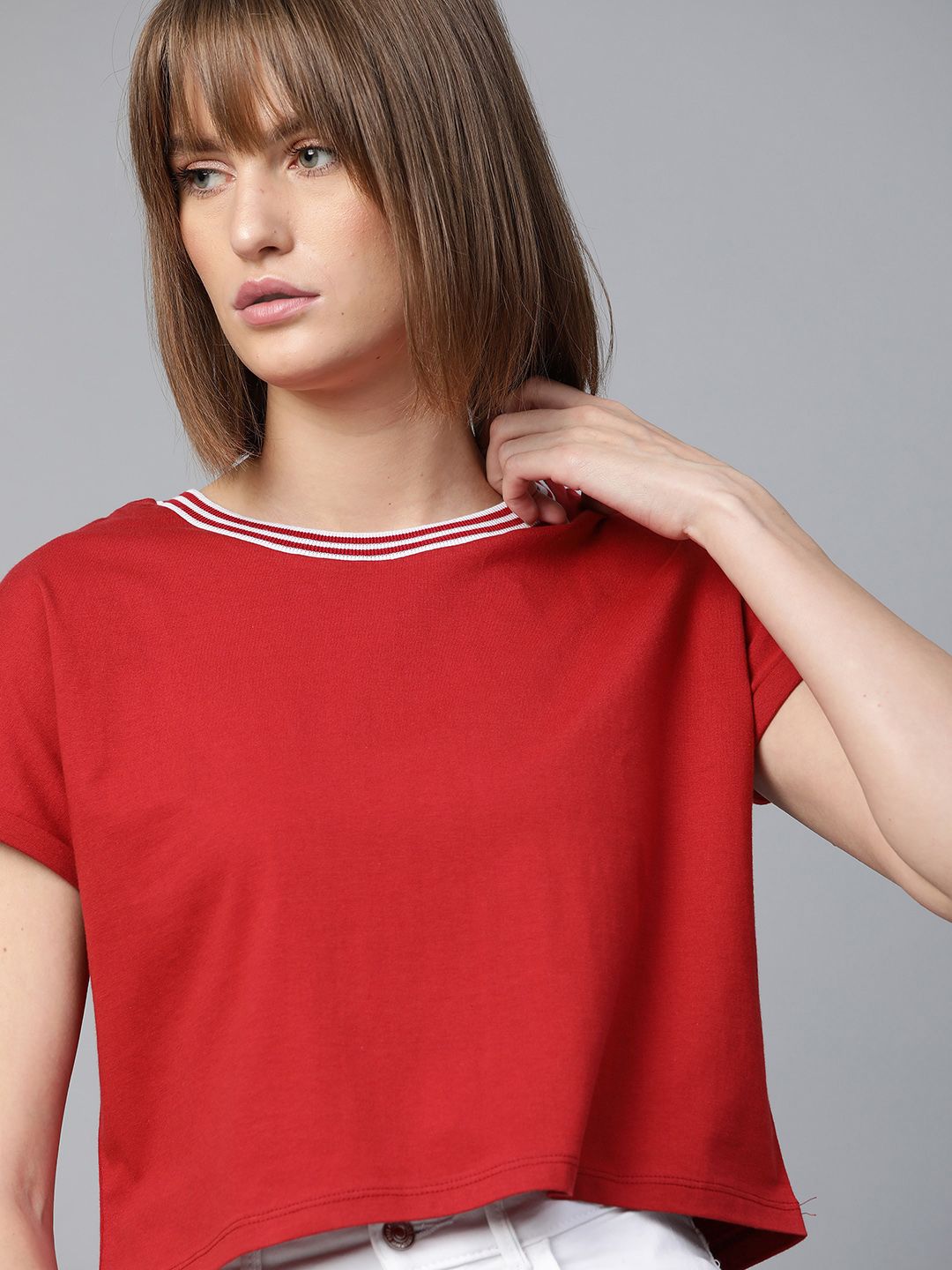 Roadster Women Red Boxy Fit Solid Round Neck Crop T-shirt