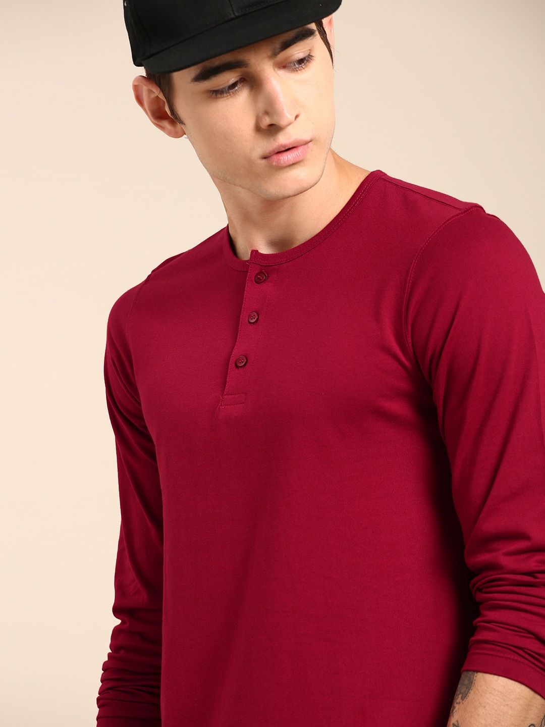 ether Men Maroon Solid Henley Neck T-shirt