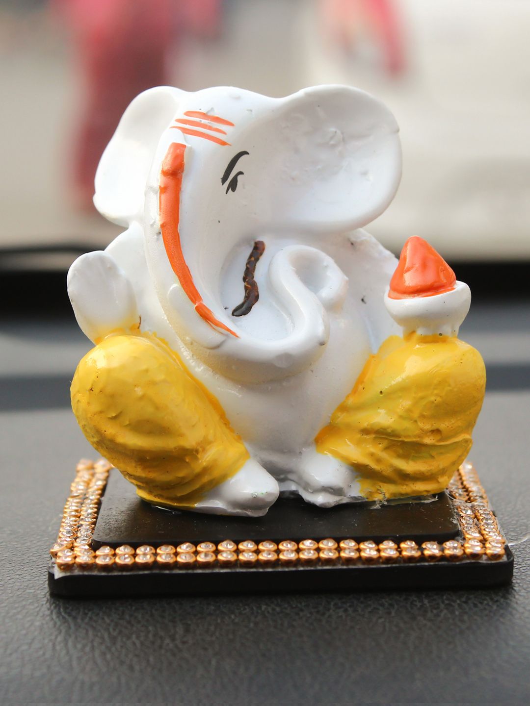 eCraftIndia Yellow & White Lord Ganesha Showpiece Price in India
