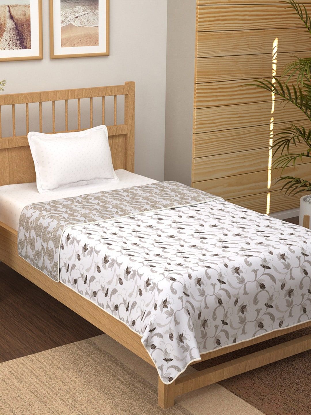 Story@home White & Brown Floral Mild Winter 150 GSM Single Bed Dohar Price in India