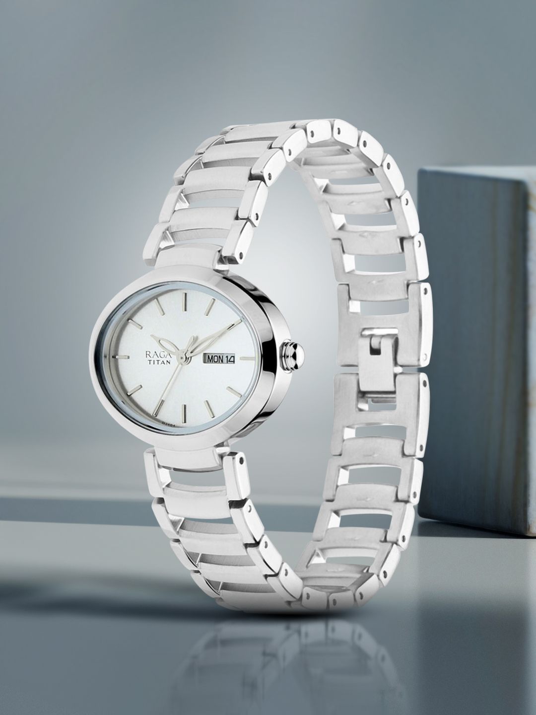 Titan Titan Raga Viva Quartz Analog With Silver Dial Watch For Women - Nt2620sm01