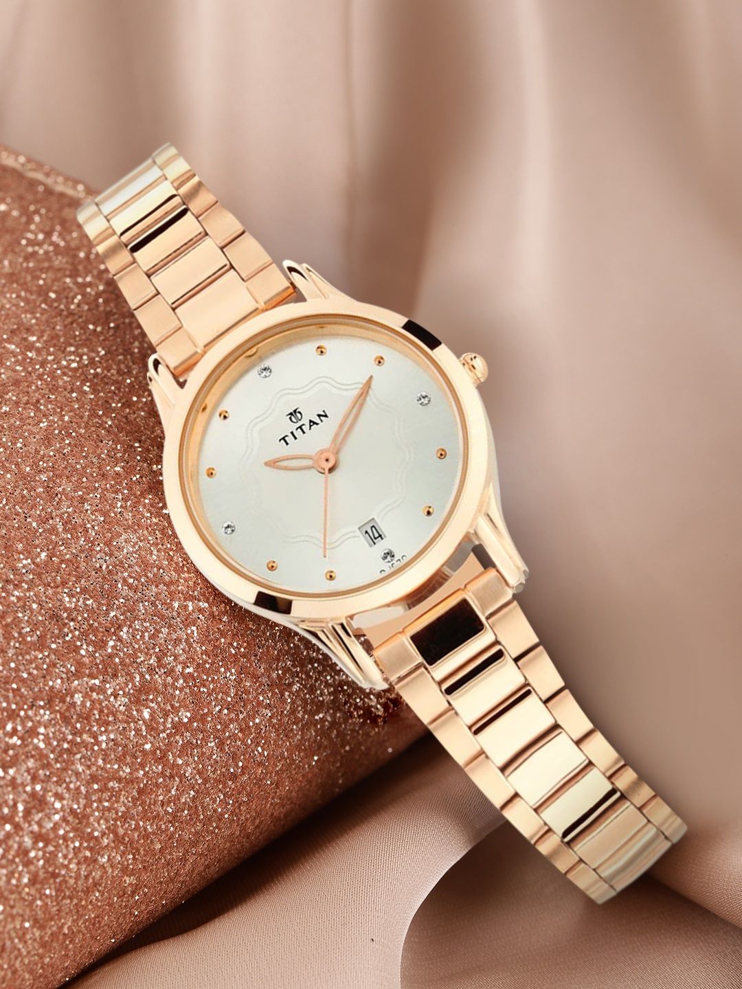Titan Women Cream-Coloured & Gold-Toned Analogue Watch Price in India