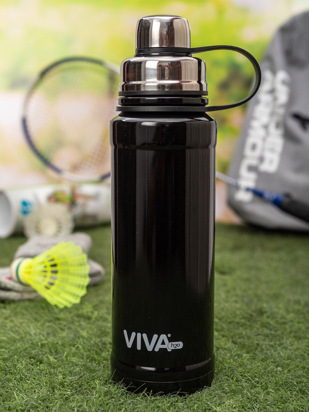 VIVA h2o Unisex Black Solid Double Wall Stainless Steel Vaccum Insulated Water Bottle Price in India