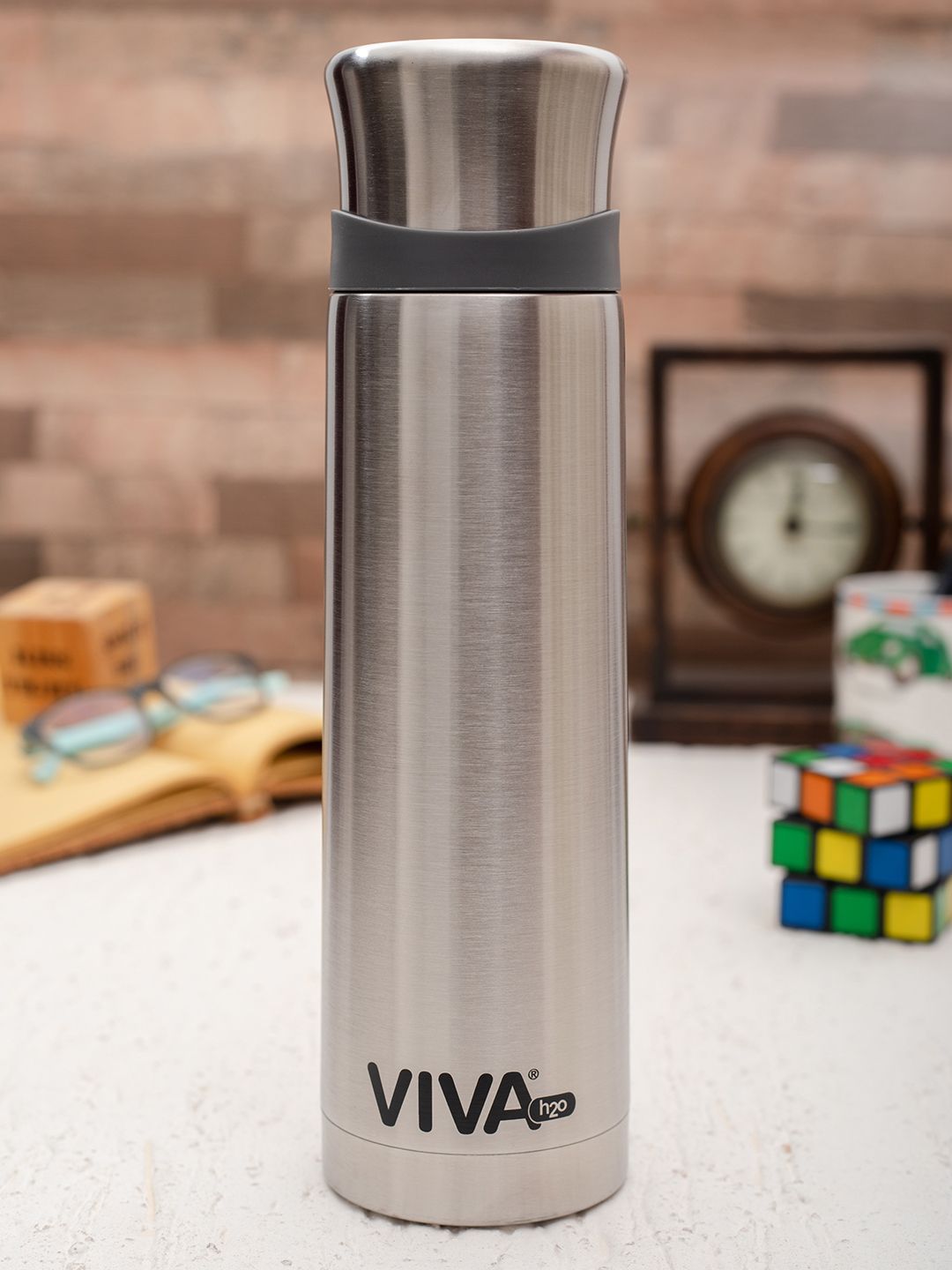 VIVA h2o Unisex Silver-Toned Solid Double Wall Stainless Steel Vaccum Insulated Water Bottle Price in India