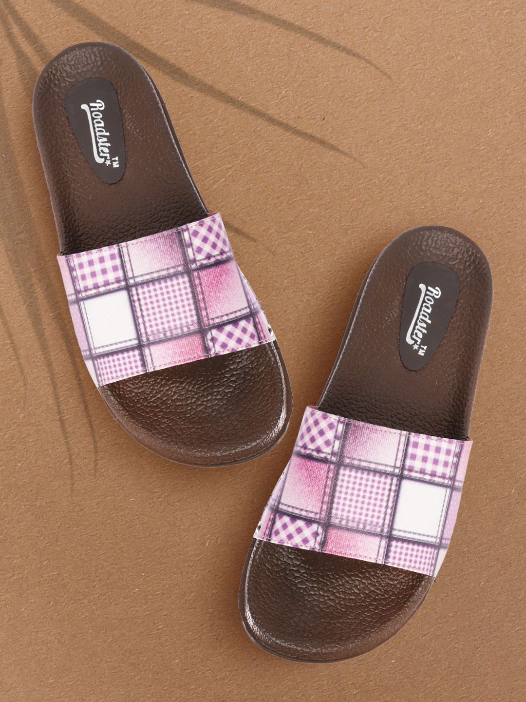 Roadster Women Purple & Pink Checked Sliders Price in India