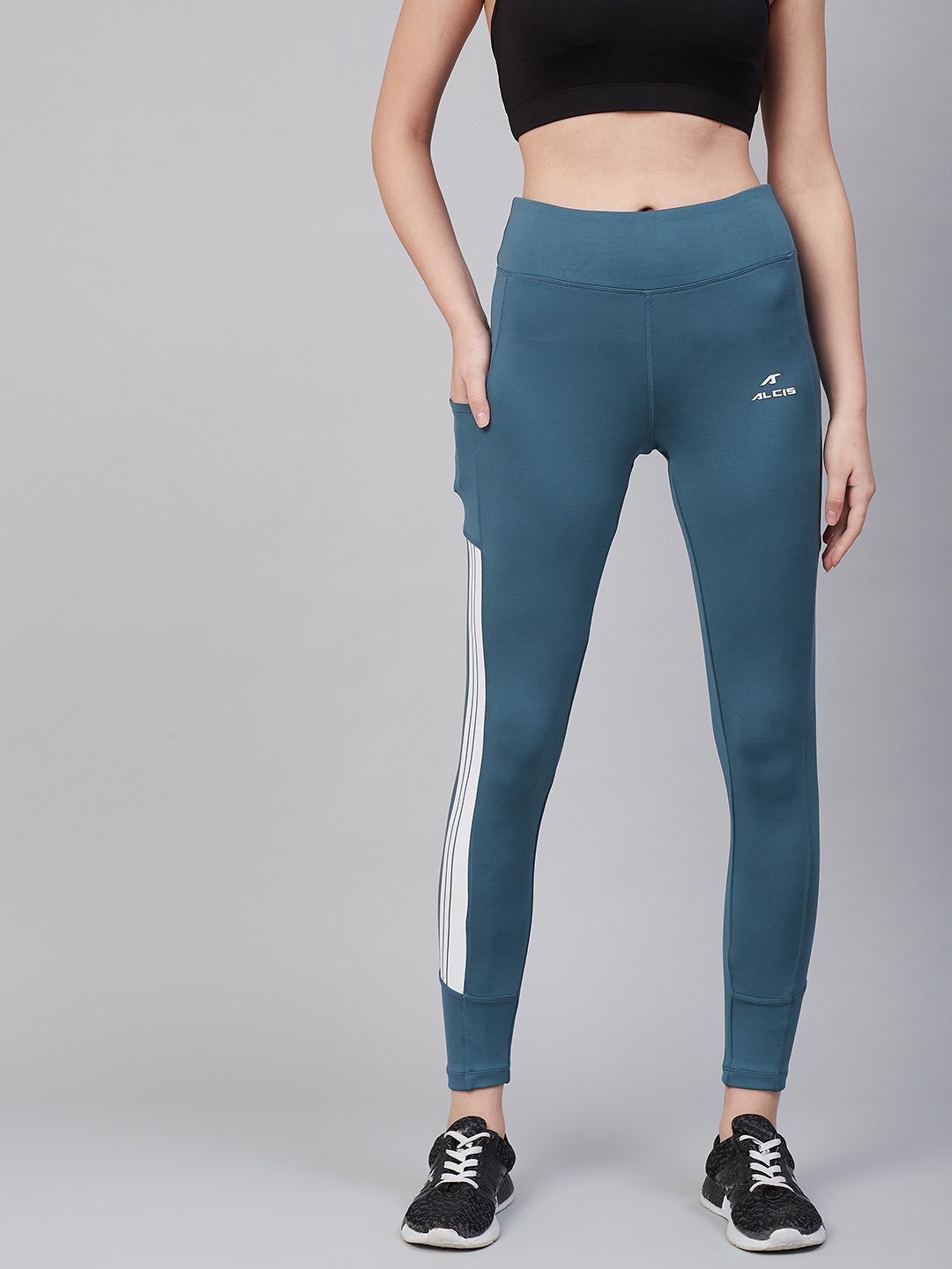 Alcis Women Blue Solid Training Tights Price in India
