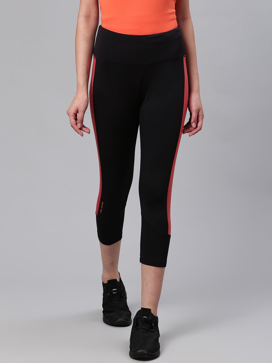 Alcis Women Black Solid Training Tights Price in India