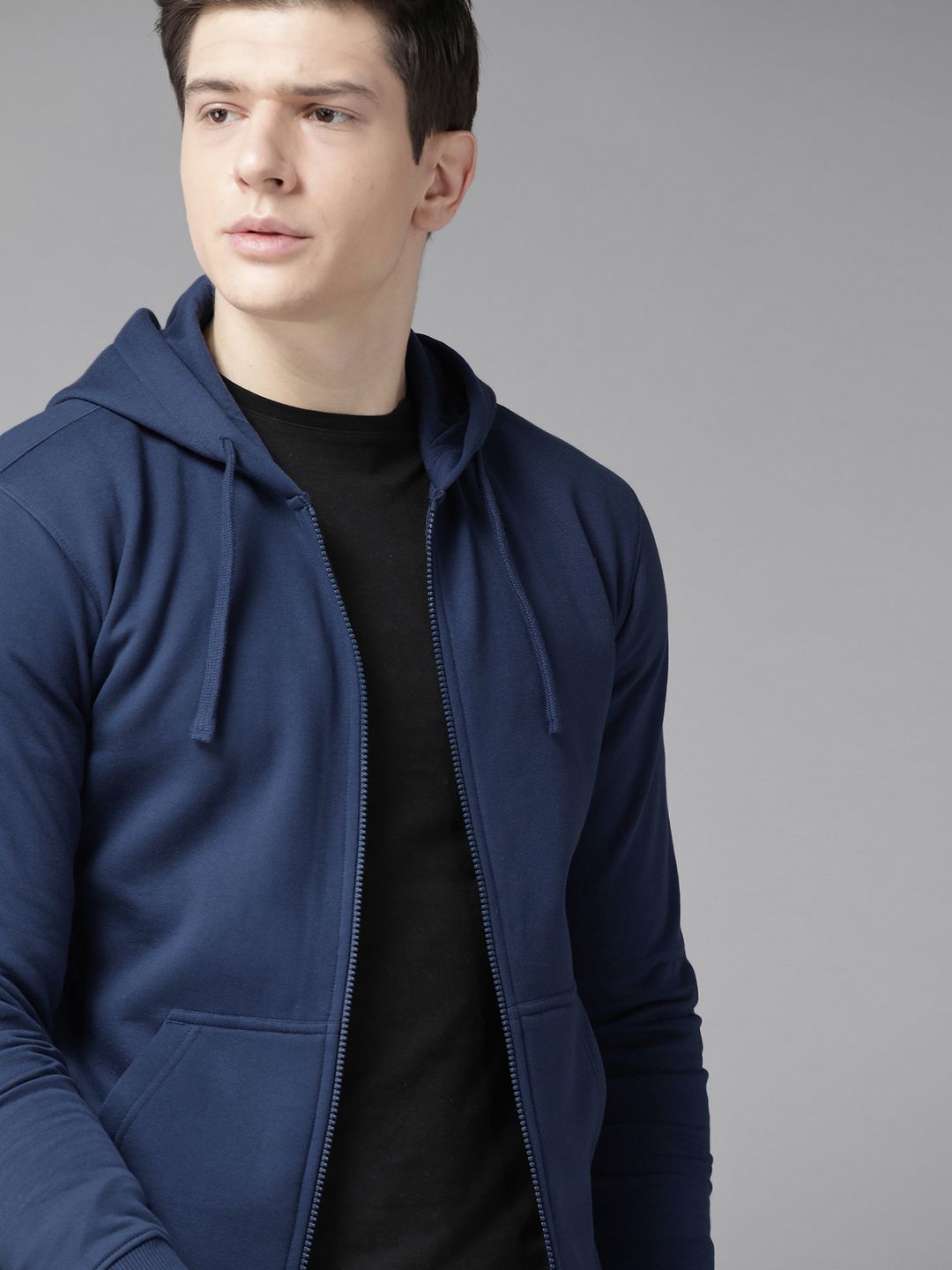 Roadster Men Navy Blue Solid Hooded Sweatshirt