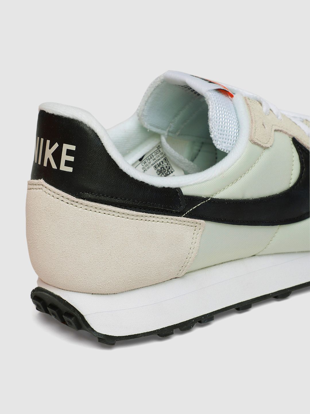 nike challenger beige