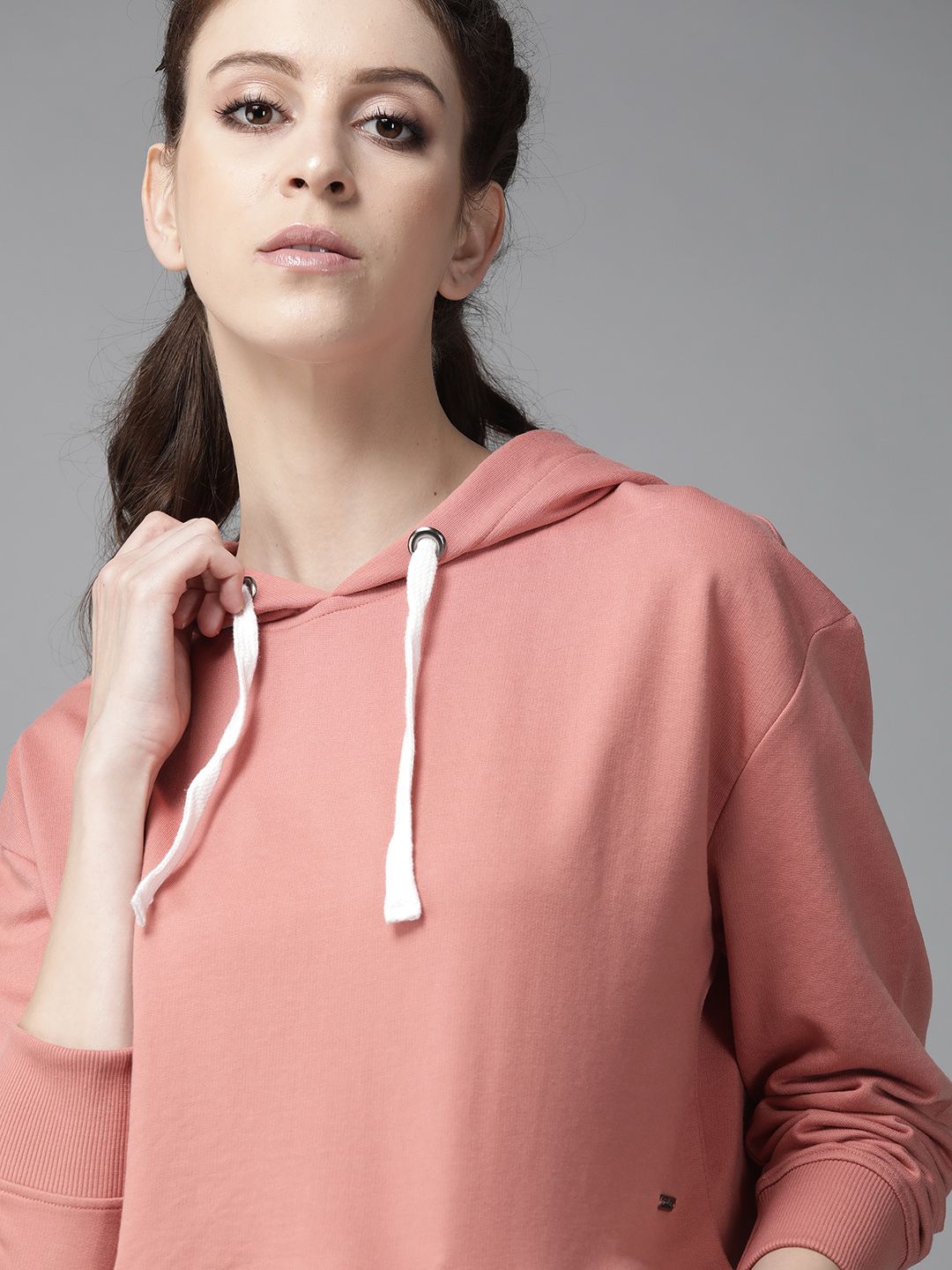 Roadster Women Pink Solid Boxy Hooded Sweatshirt Price in India