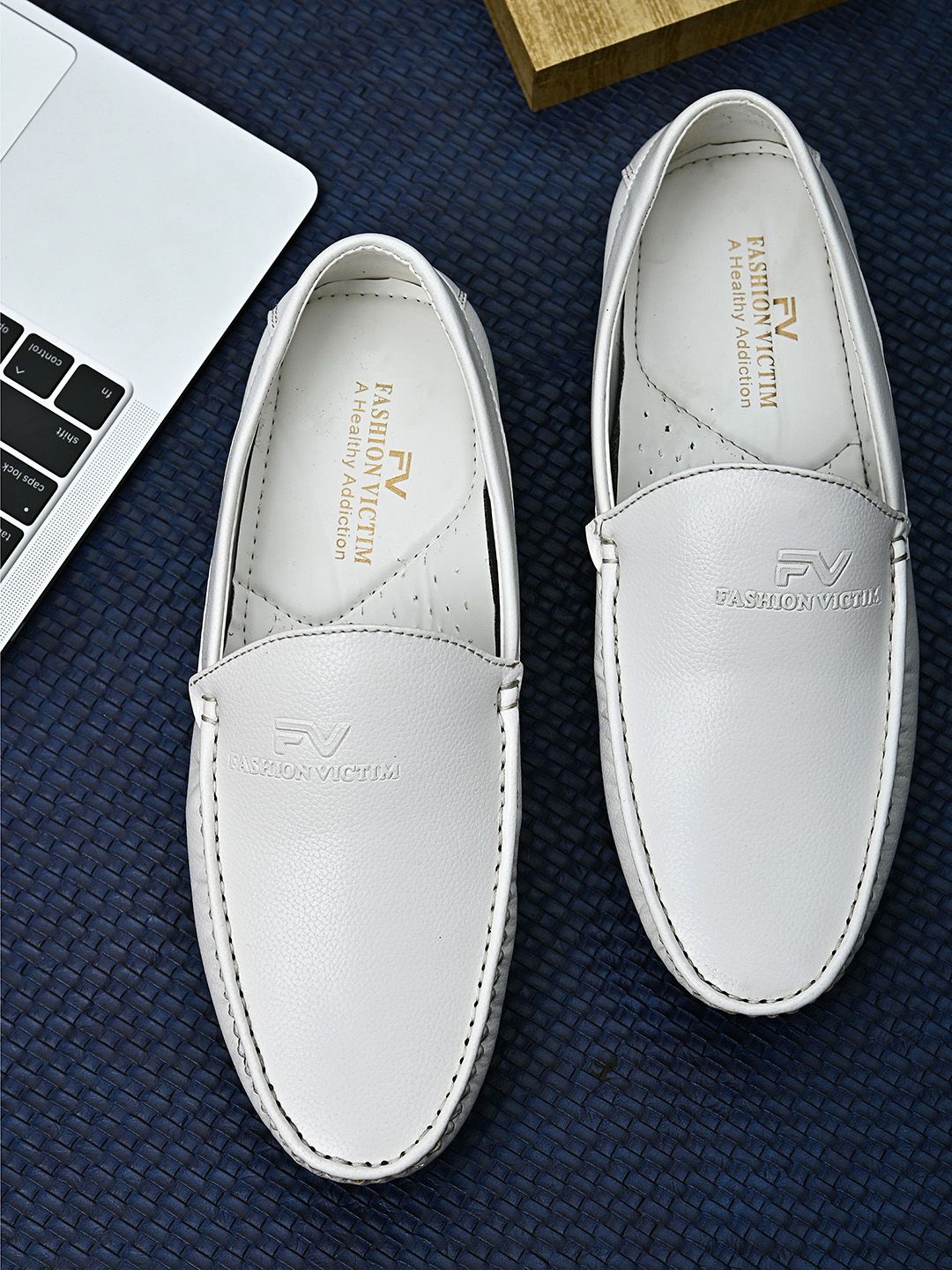 Fashion Victim Men White Loafers