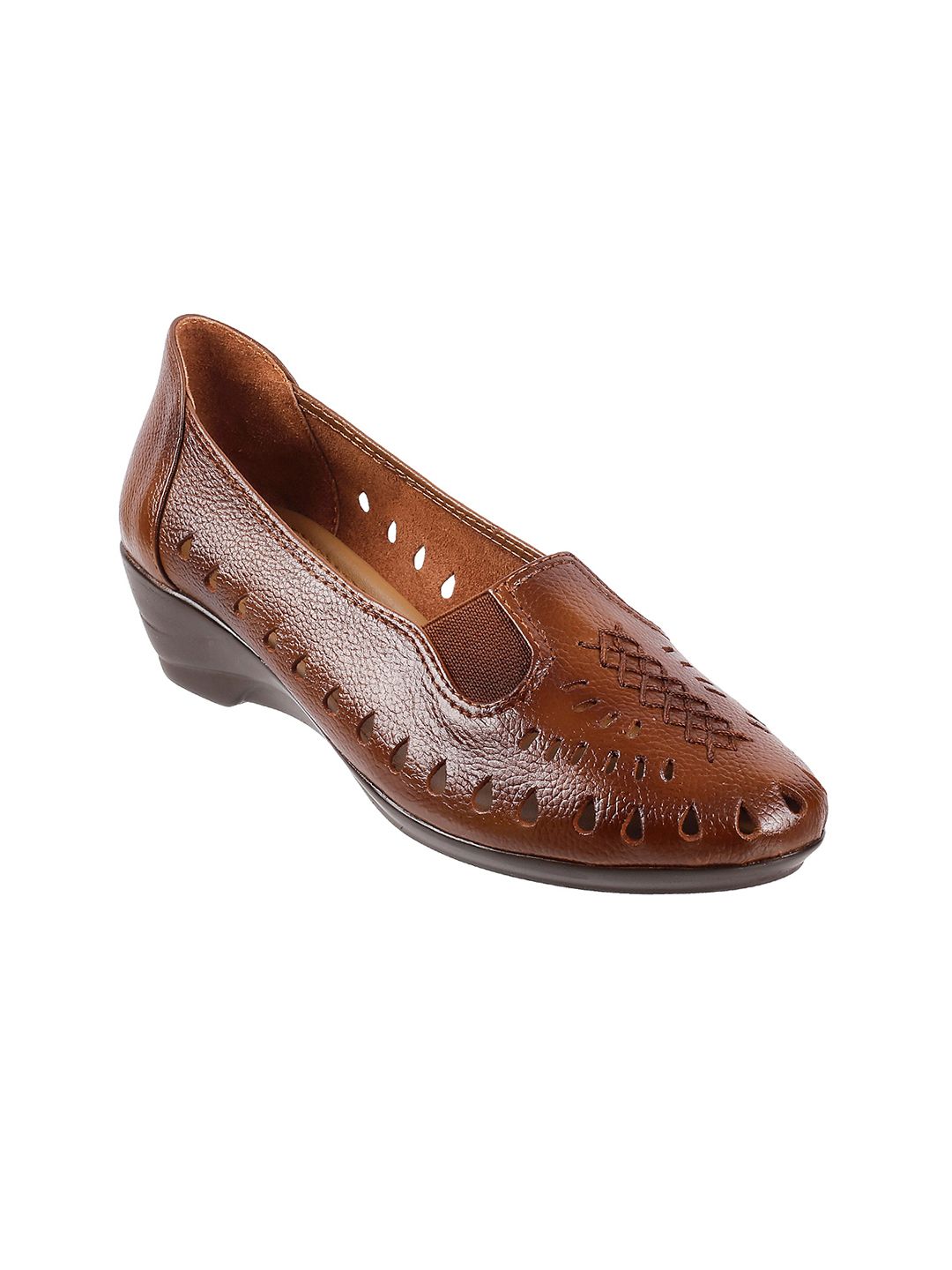 Metro Women Brown Solid Pumps Price in India