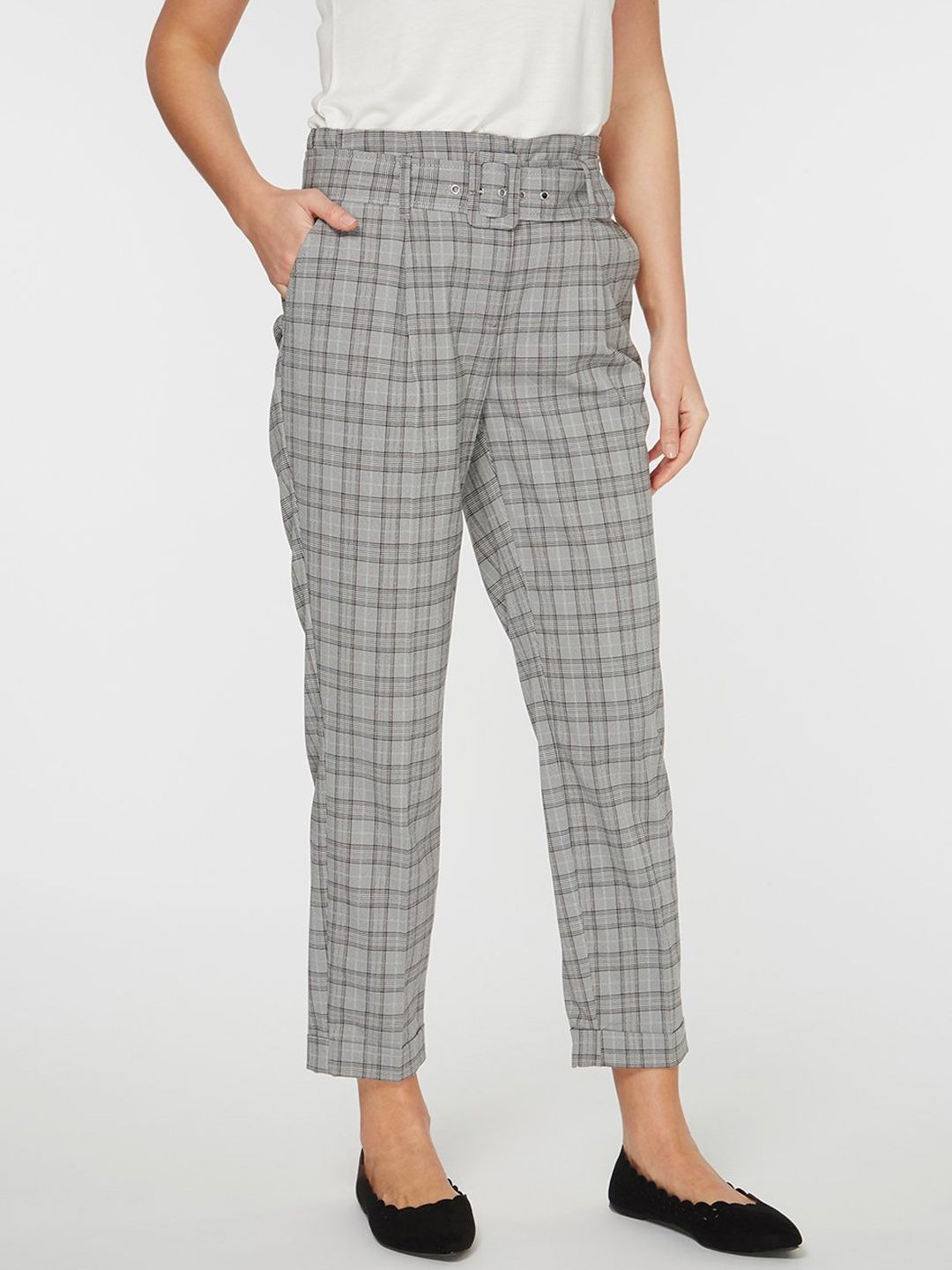 DOROTHY PERKINS Women Grey & Black Regular Fit Checked Cropped Trousers