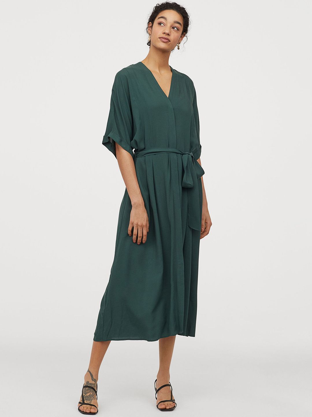 Buy H&M Women Green Solid Kaftan Dress With Tie-Up - Dresses for Women  12081312 | Myntra