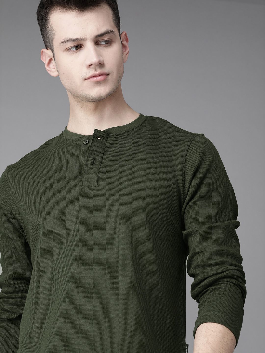 Roadster Men Olive Green Solid Henley Neck T-shirt
