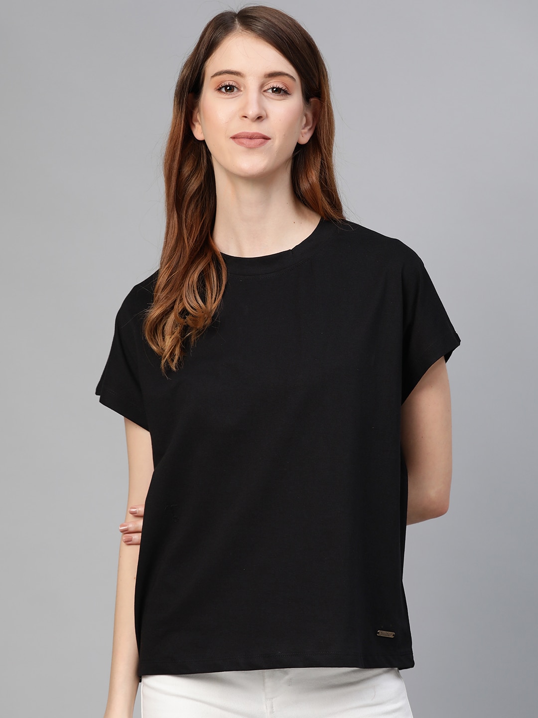 Roadster Women Black Solid Round Neck Pure Cotton T-shirt Price in India