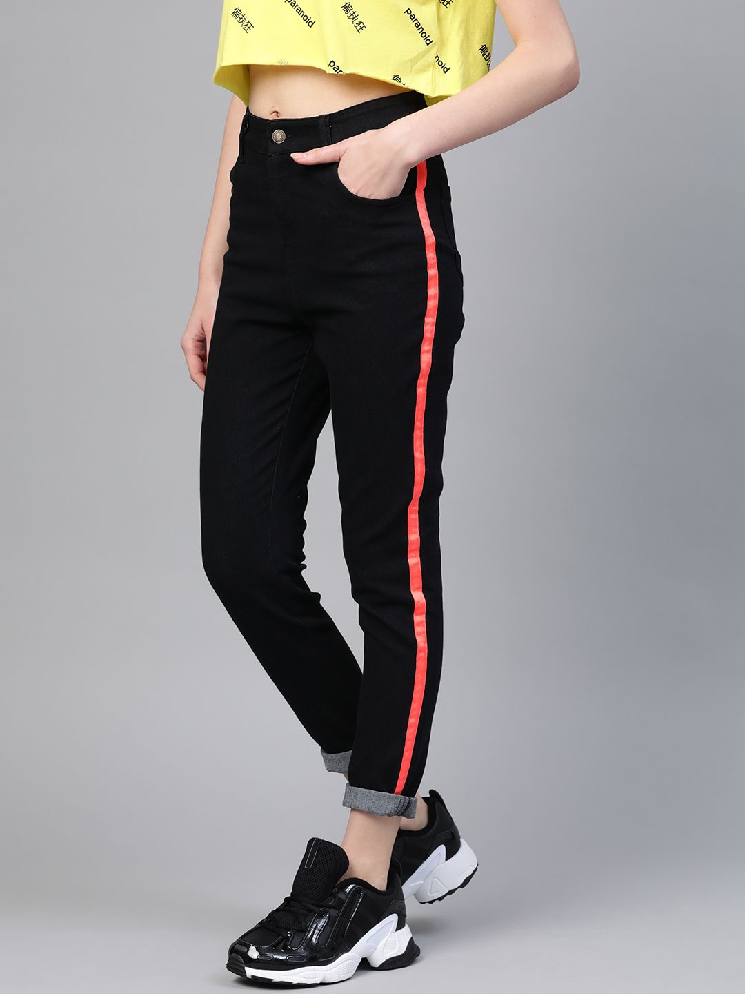 SASSAFRAS Women Black Slim Fit Mid-Rise Clean Look Stretchable Jeans Price in India