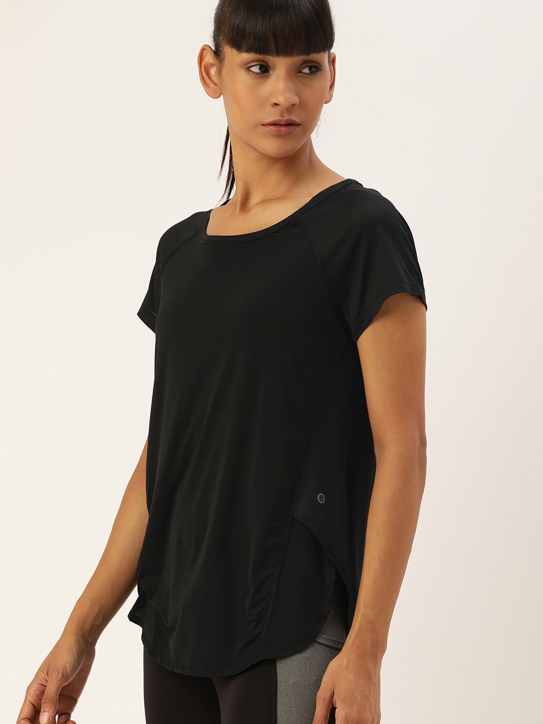 Enamor Women Black Solid Round Neck T-shirt Price in India