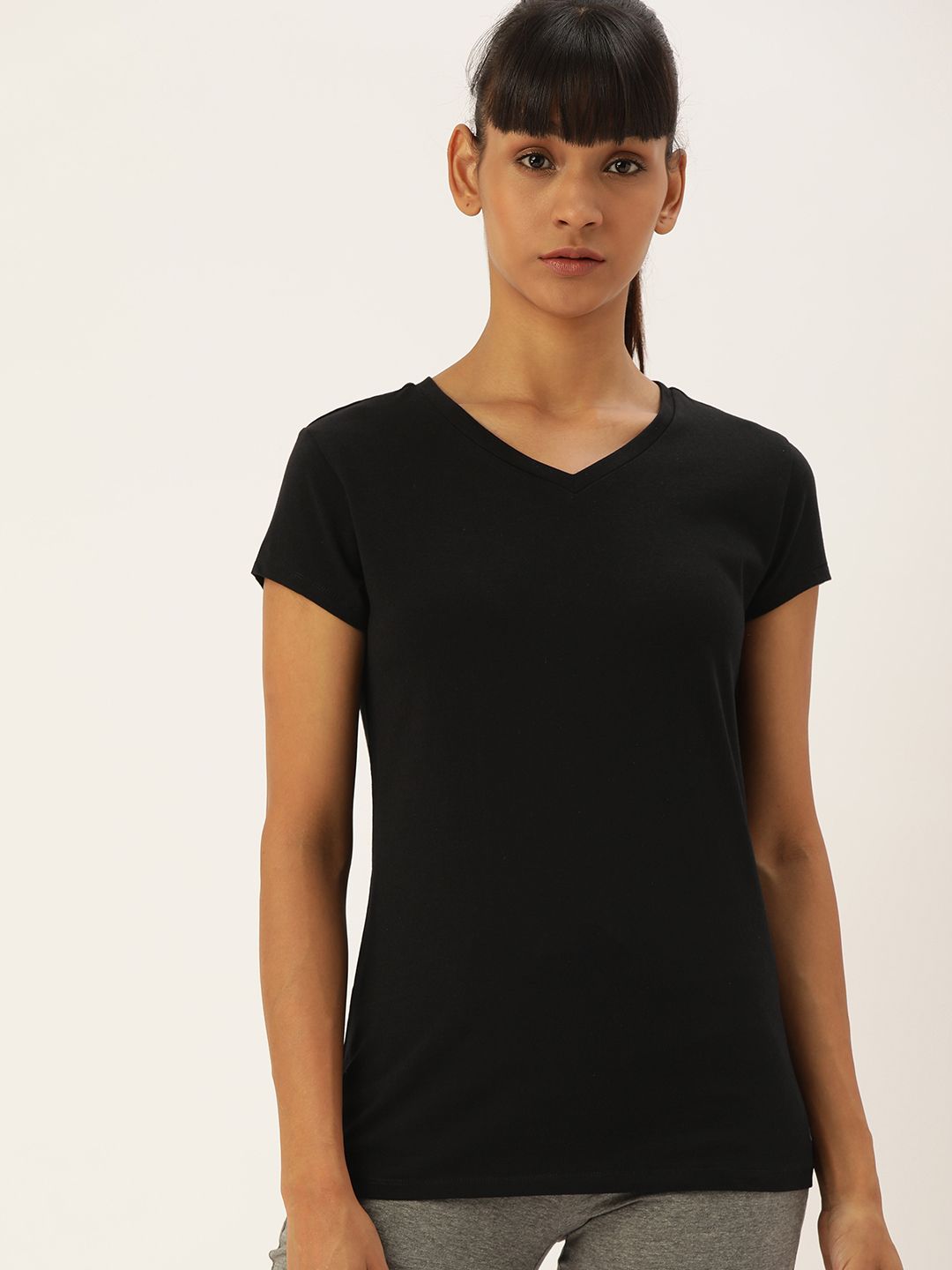 Enamor Women Black Slim Fit V Neck T-Shirt Price in India