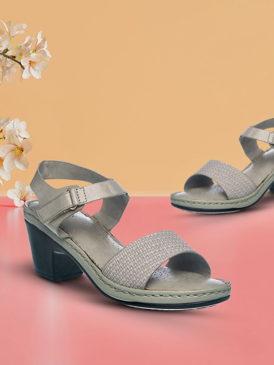 Khadims Women Grey Textured Block Heels Price in India