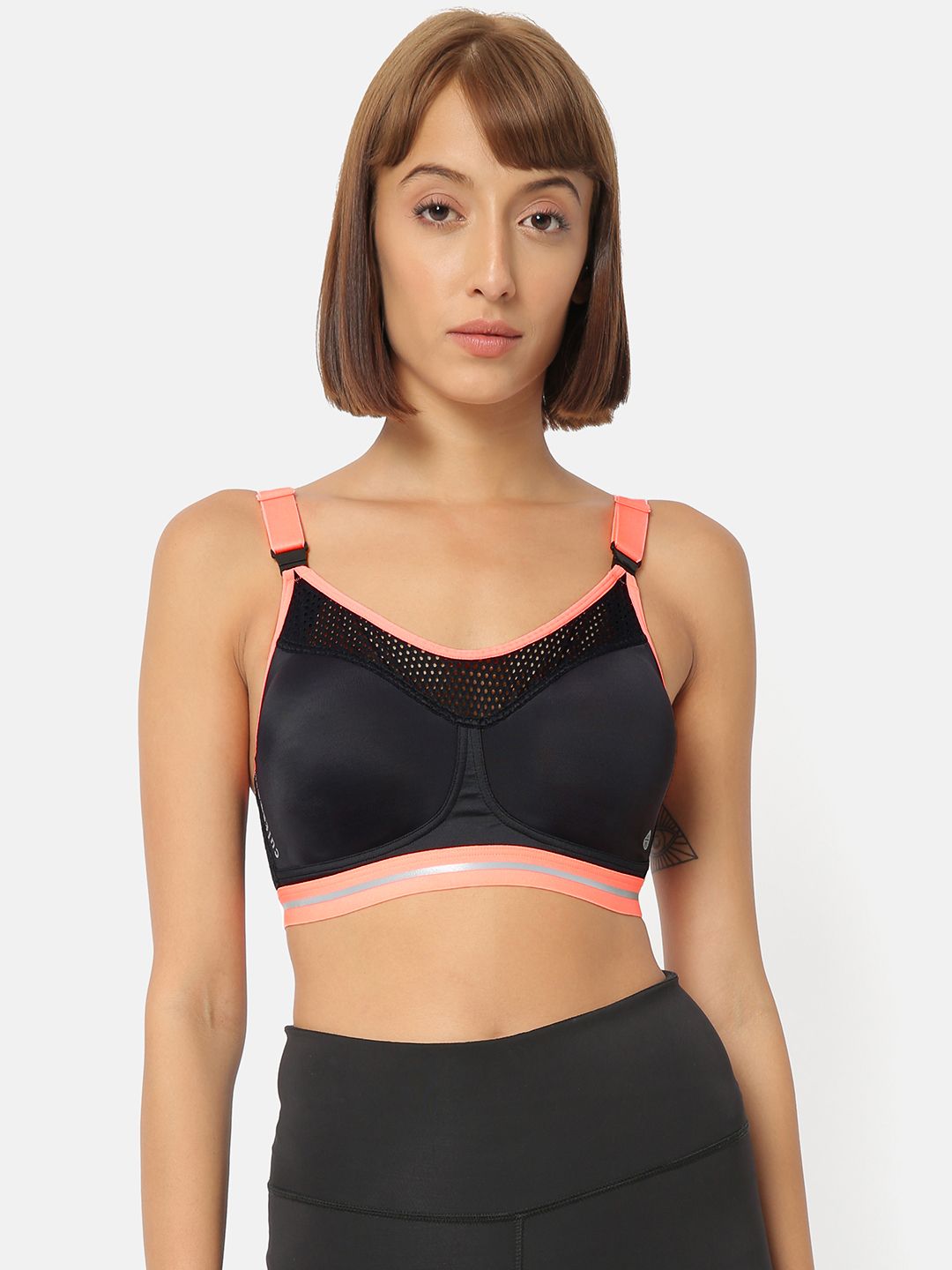 Cultsport Black Solid Non-Wired Lightly Padded Antimicrobial Sports Bra AW19WS1233A Price in India