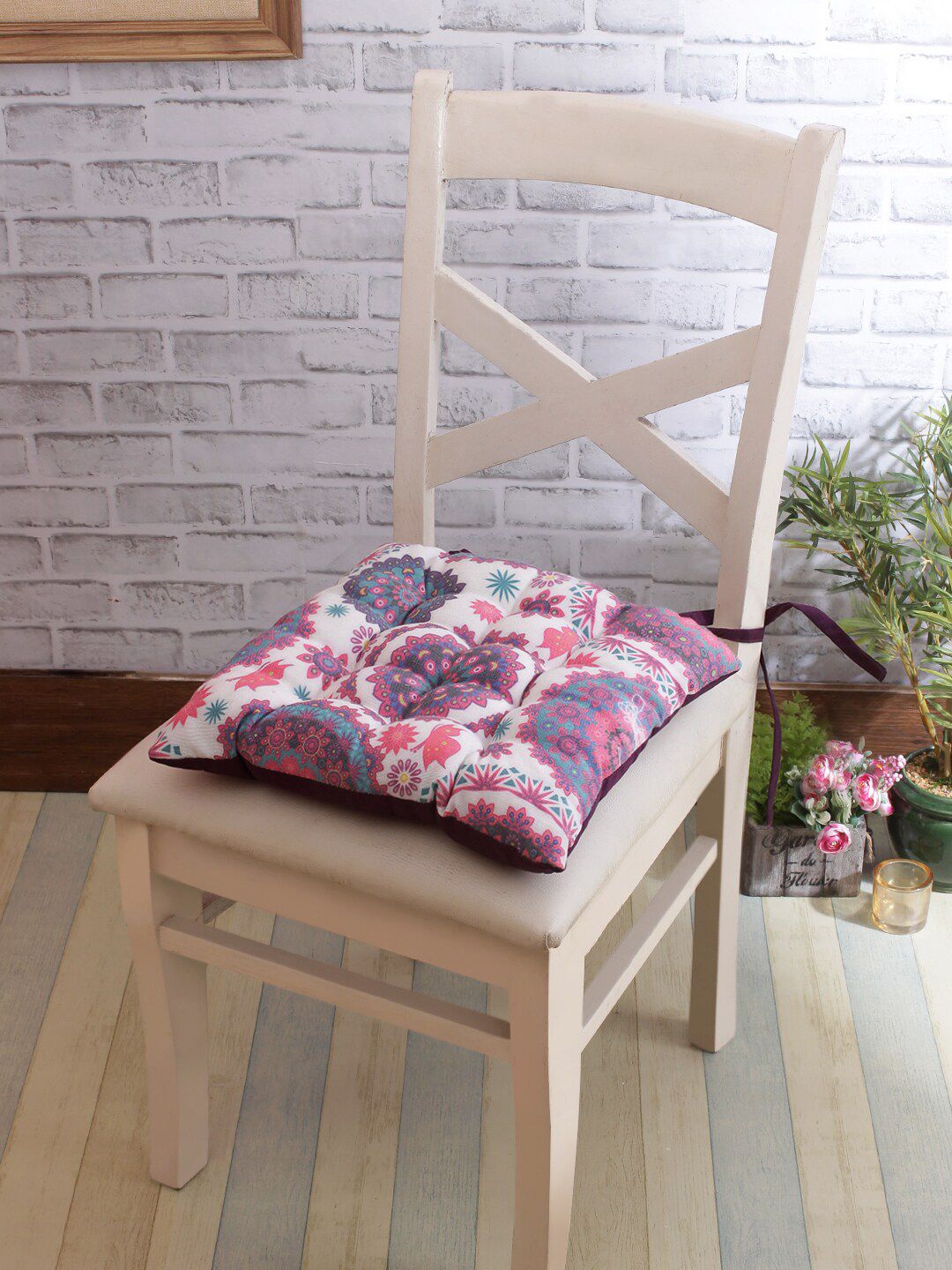 ROMEE Unisex Set Of 2 White & Pink Chair Pad Cushion Seat Price in India