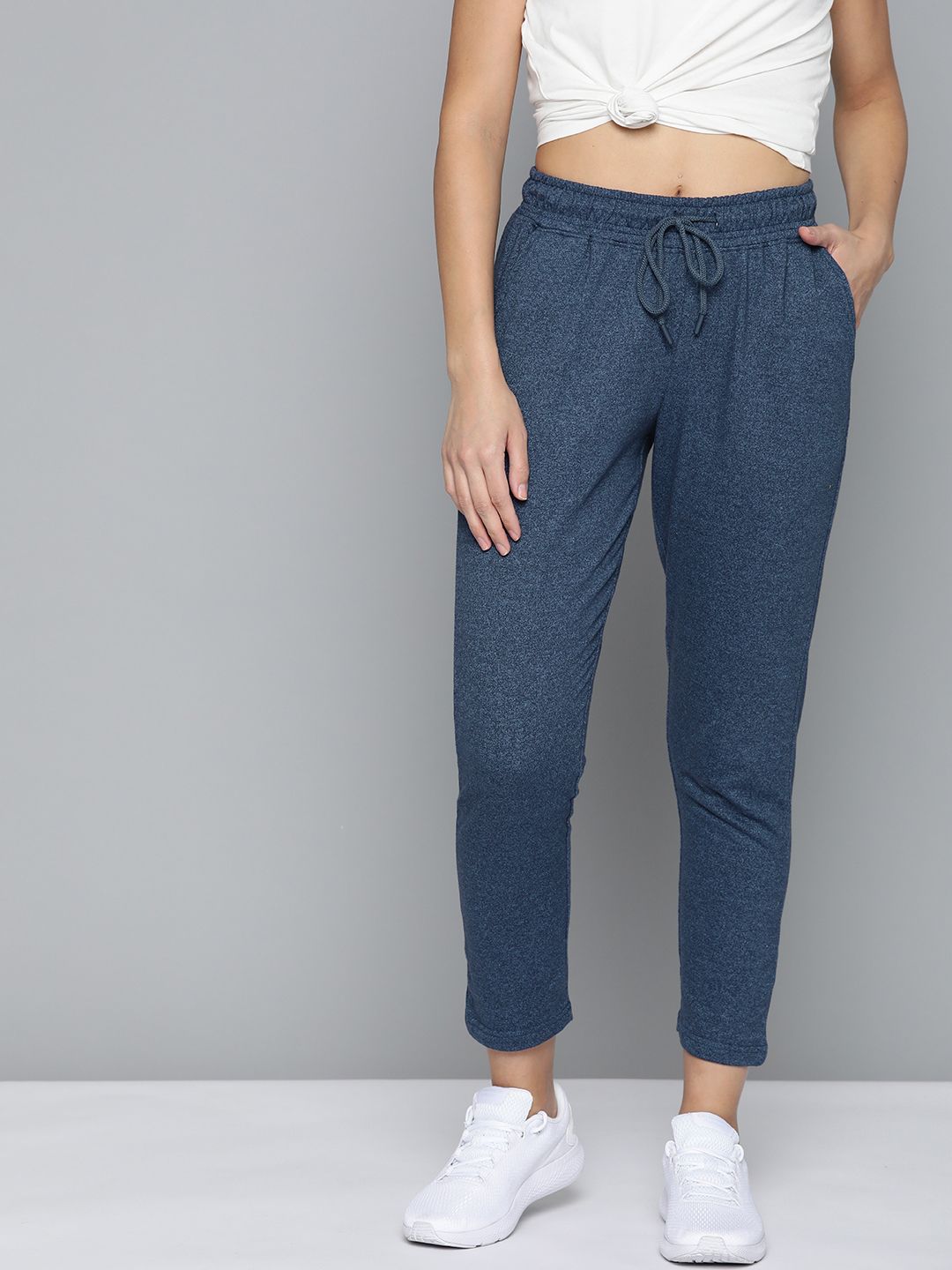 Harvard Women Blue Solid Slim Fit Cropped Track Pants Price in India