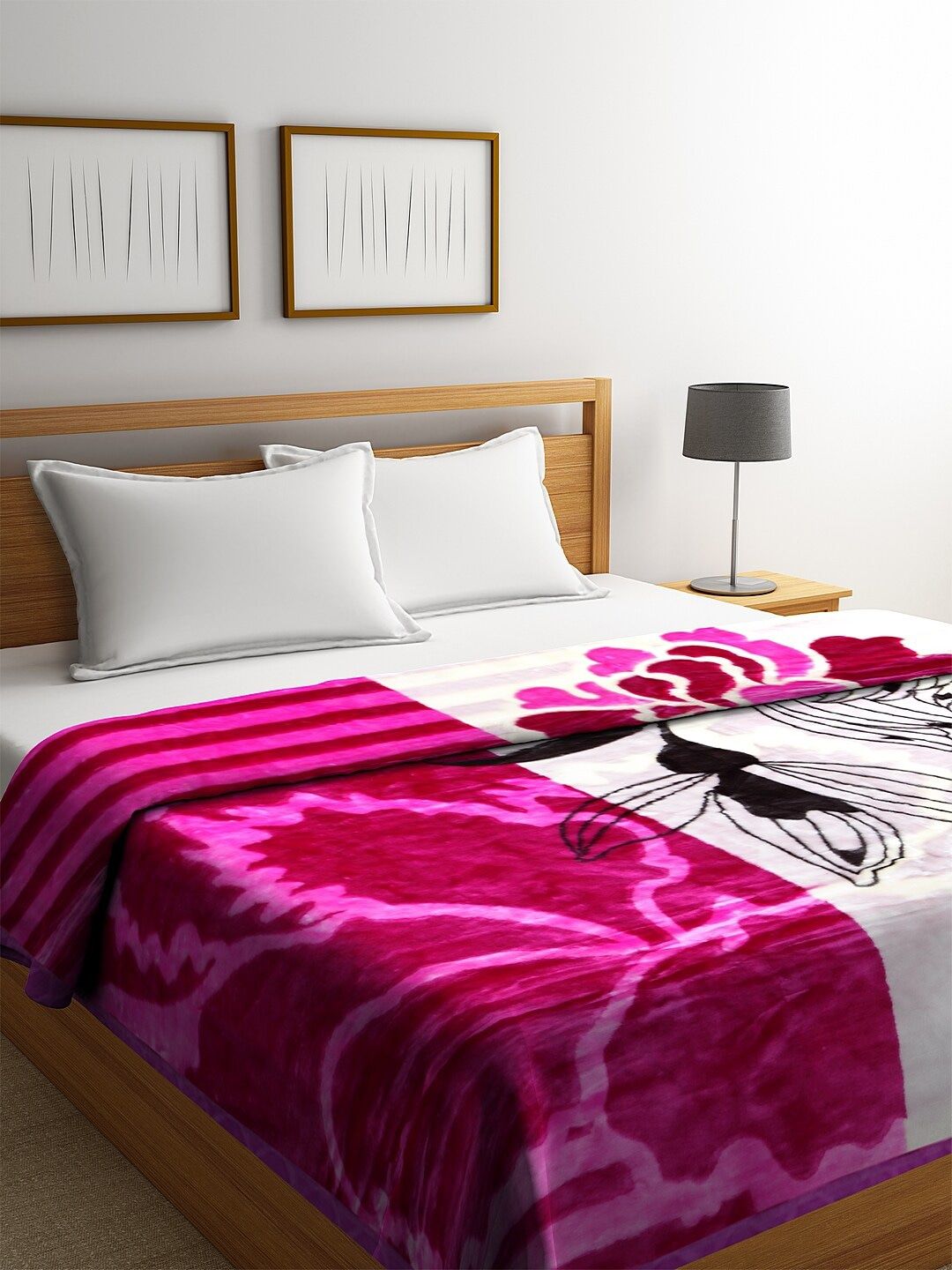 KLOTTHE Magenta & White Floral Heavy Winter 800 GSM Double Bed Blanket Price in India