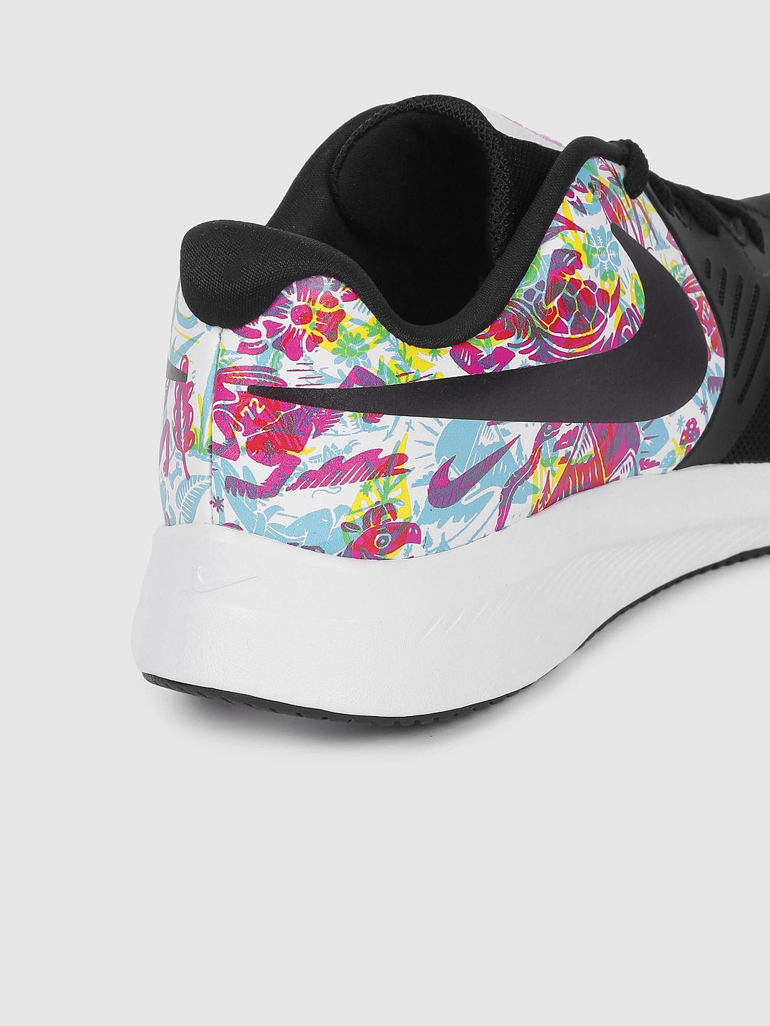 nike star run fable trainers