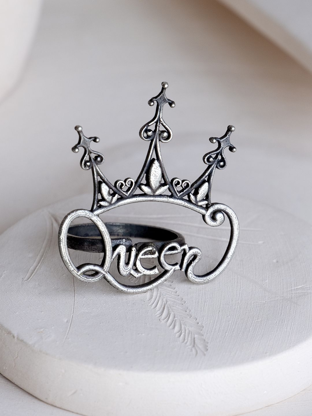 Infuzze Oxidised Silver-Plated Queen-Shaped Finger Ring Price in India