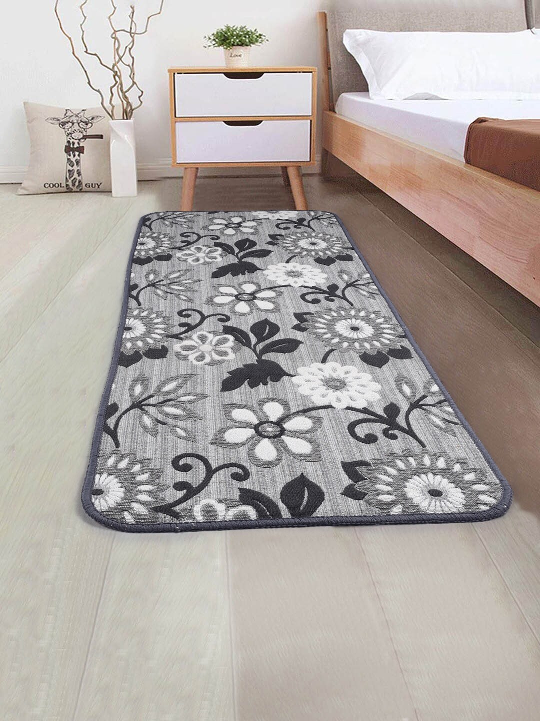 Saral Home Grey & Black Floral Tufted Jacquard Anti-Skid Floor Runner Price in India