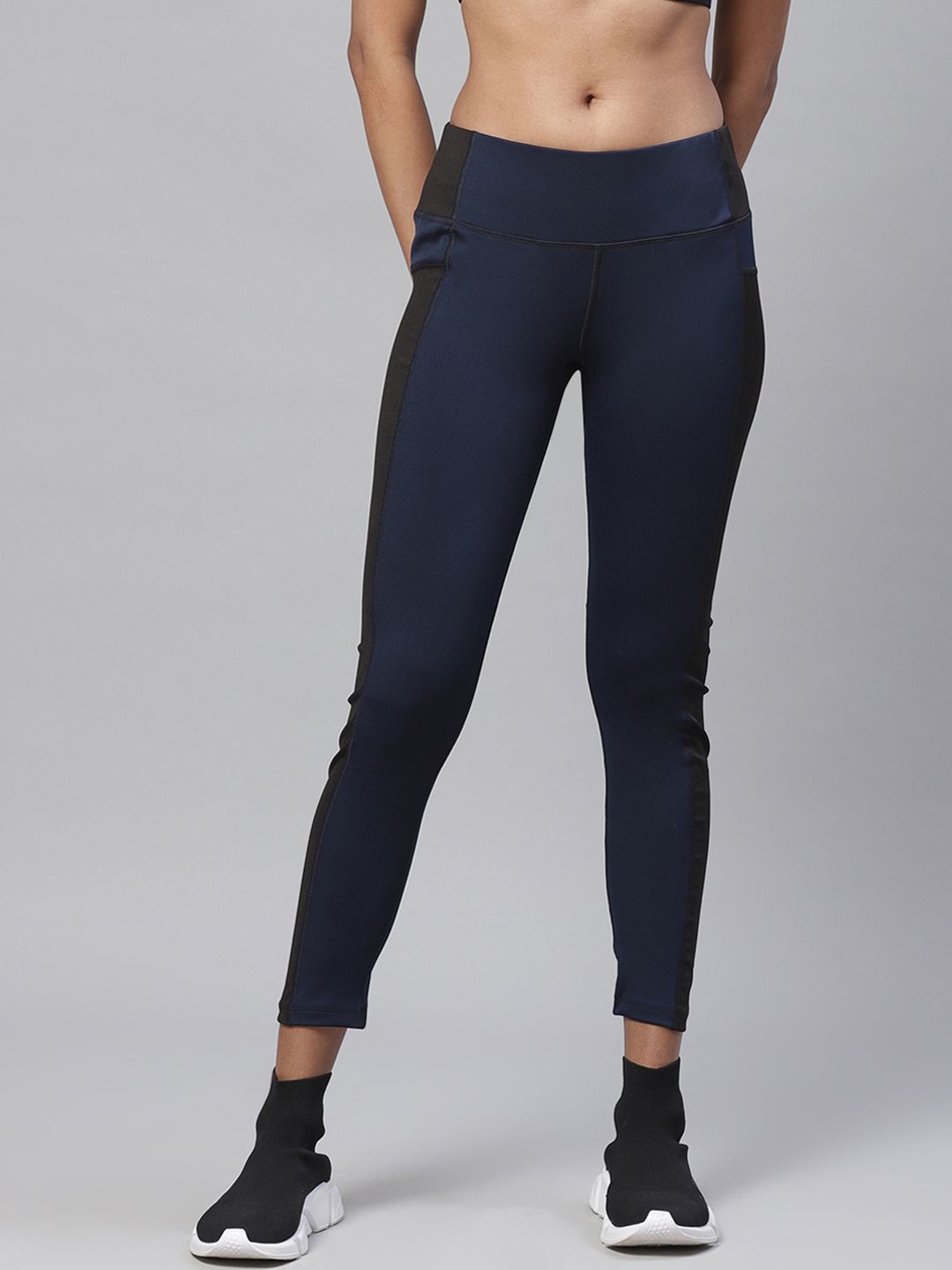 Chkokko Women Navy Blue & Black Solid Yoga Stretchable Cropped Gym Tights Price in India