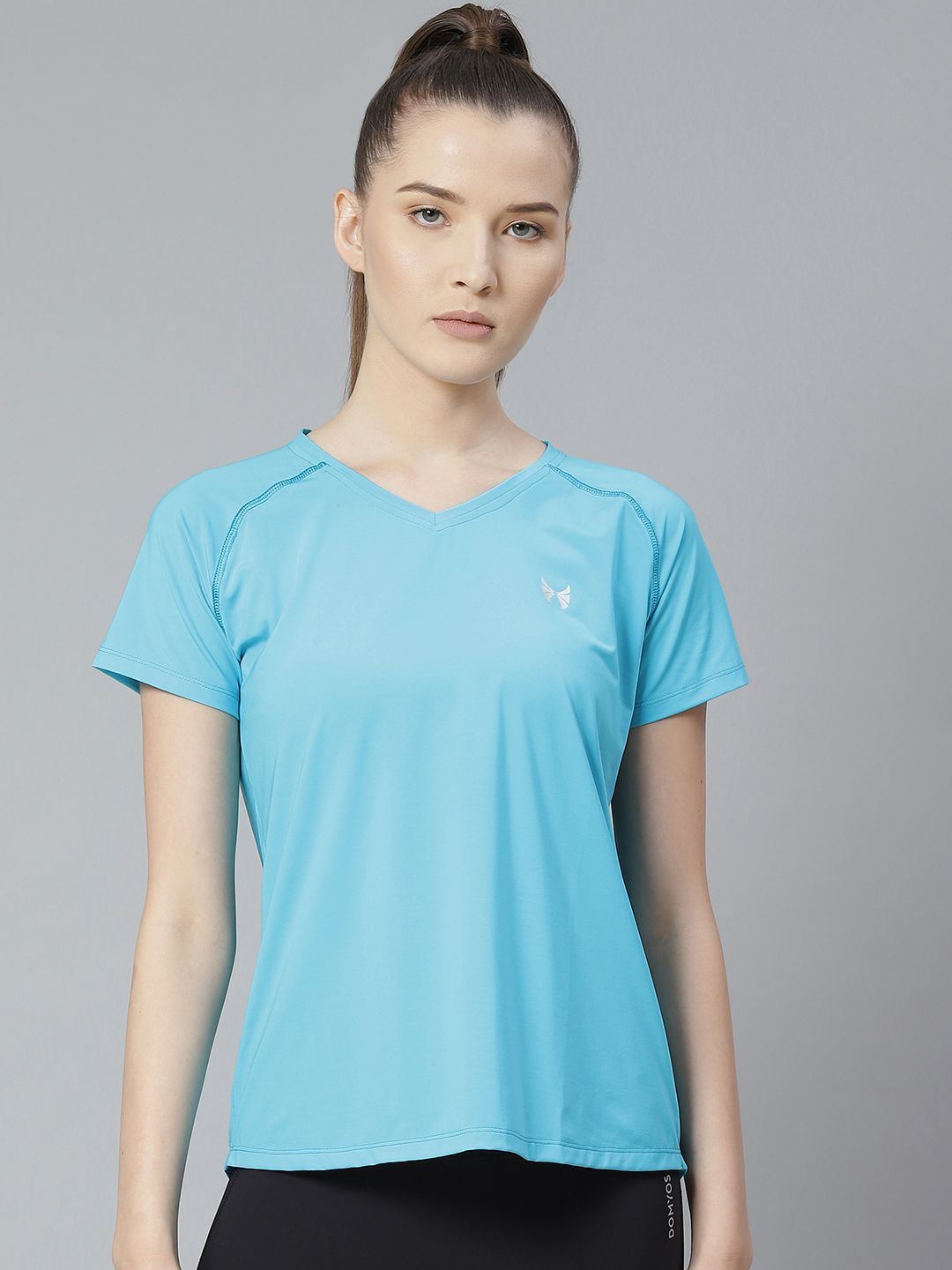 skyria Women Blue Solid V-Neck Sports T-shirt Price in India