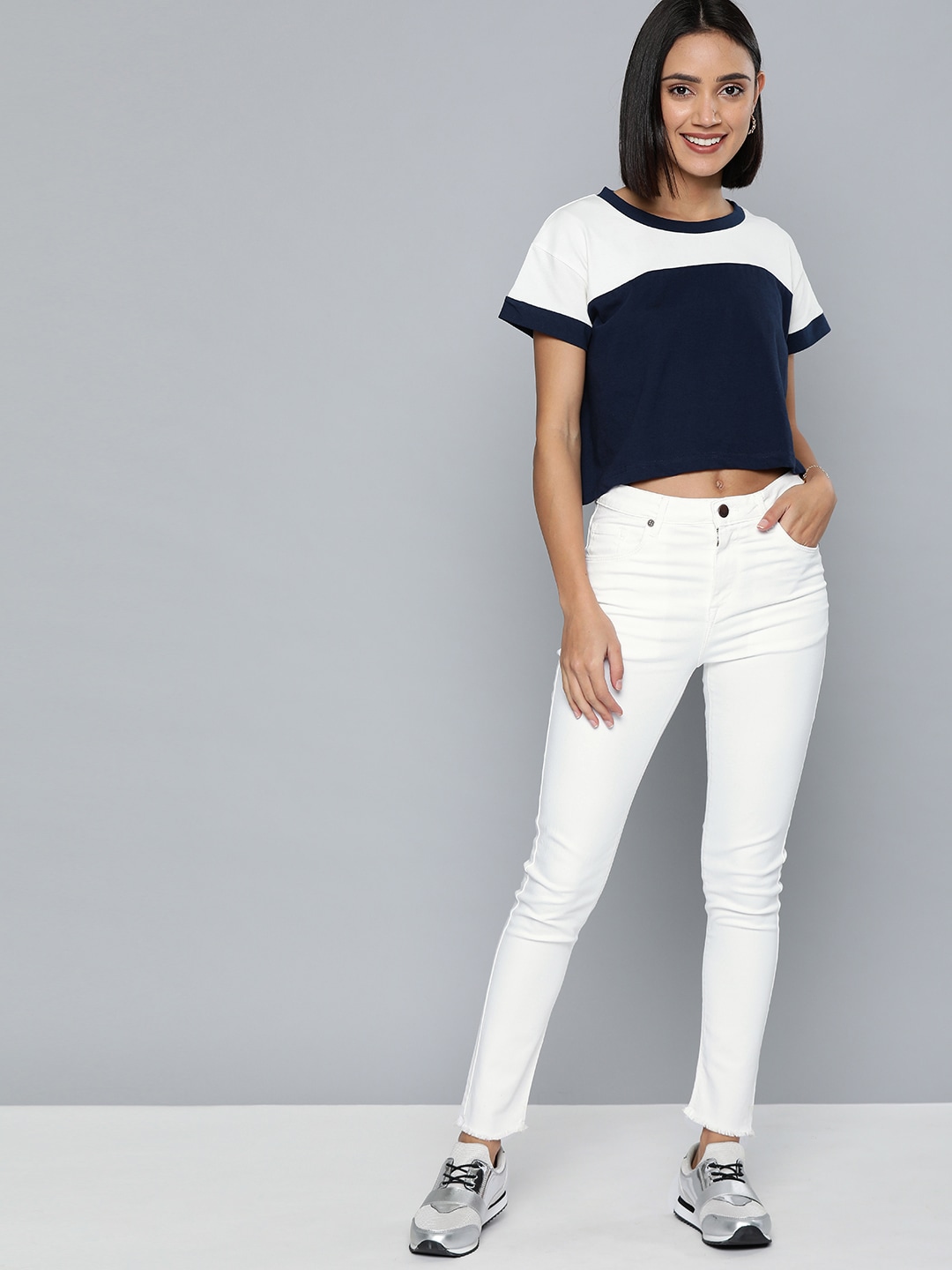 HERE&NOW Women White Regular Fit Mid-Rise Clean Look Stretchable Jeans Price in India