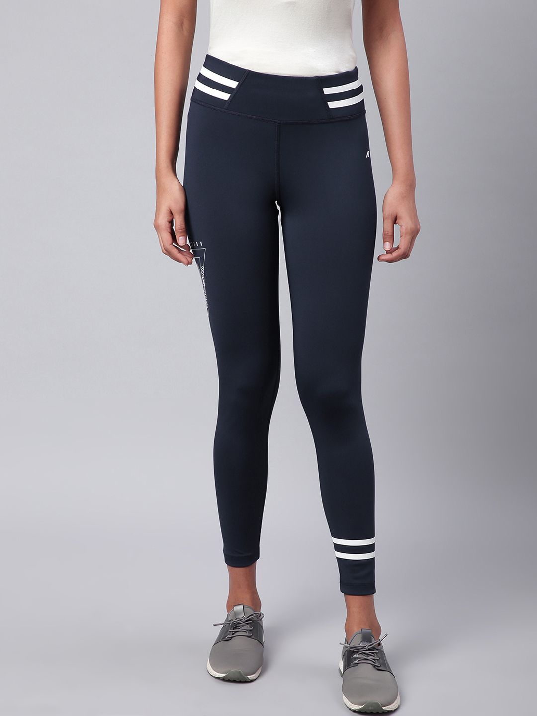 Alcis Women Navy Blue & White Rapid Dry Solid Cropped Training Tights Price in India