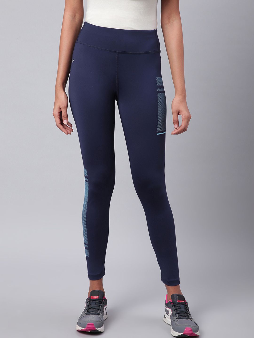 Alcis Women Navy Blue Rapid Dry Solid Cropped Training Tights Price in India