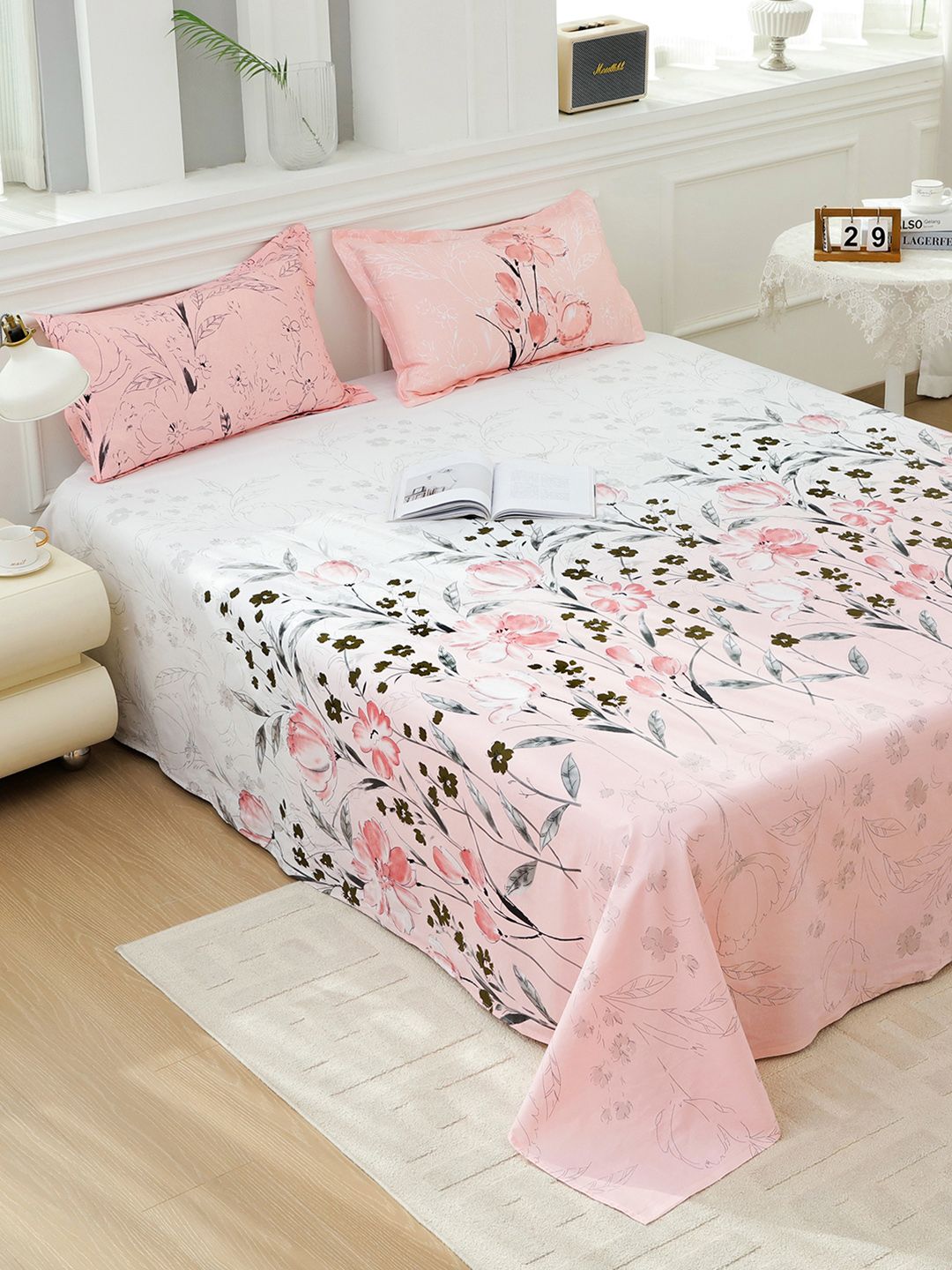 Story@home Story@home White Peach Abstract Cotton 260TC King Bedsheet with Pillow Covers - 106x106 In