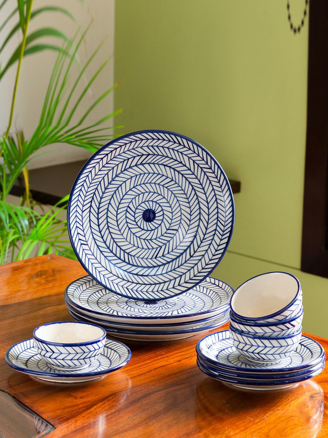 ExclusiveLane Hand-painted 12Pcs Ceramic Dinner Plates Price in India