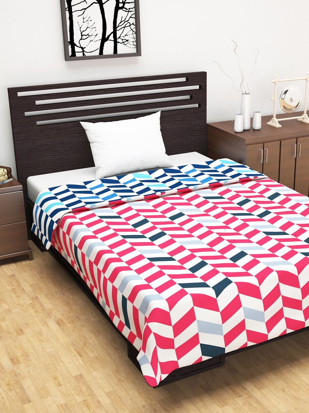 Divine Casa Pink & Blue Geometric AC Room 110 GSM Single Bed Dohar Price in India