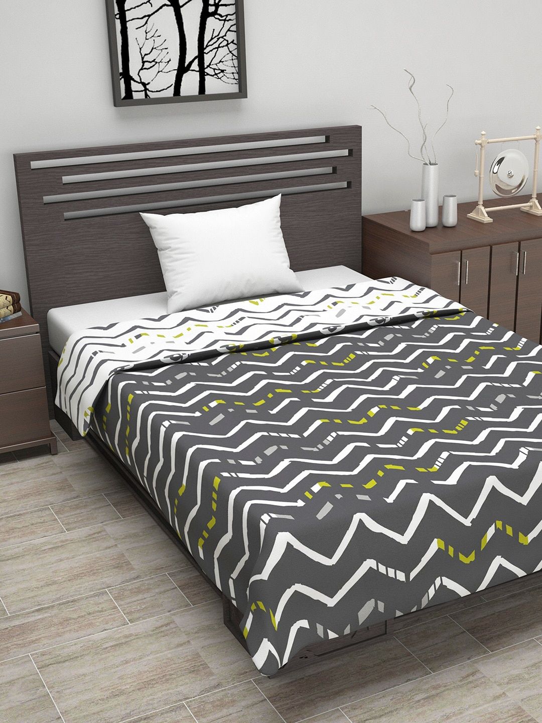 Divine Casa Grey & White Abstract AC Room 110 GSM Single Bed Dohar Price in India