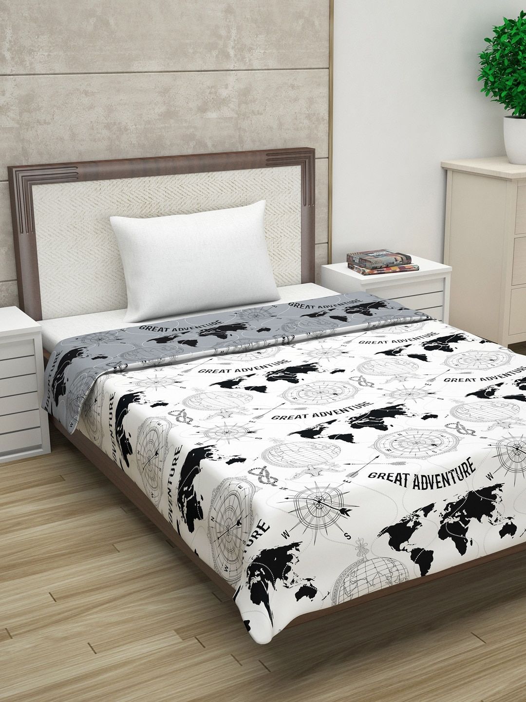 Divine Casa Grey & Black Abstract Mild Winter 110 GSM Single Bed Comforter Price in India