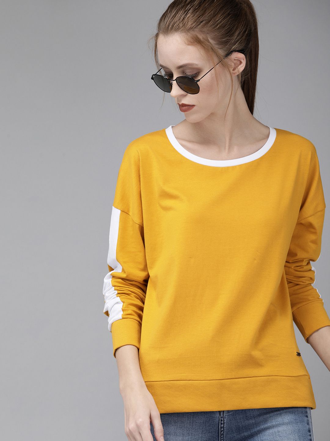 Roadster Women Mustard Yellow Solid Round Neck T-shirt with Striped Detailing