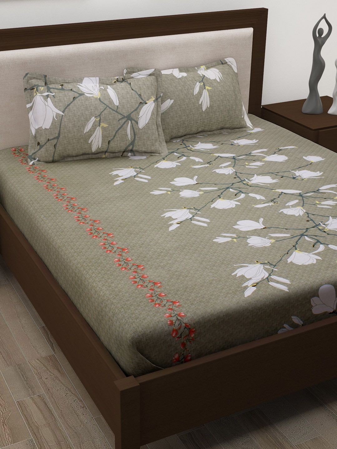 Story@home Grey & White Floral 186 TC Cotton 1 Extra Large Bedsheet with 2 Pillow Covers Price in India