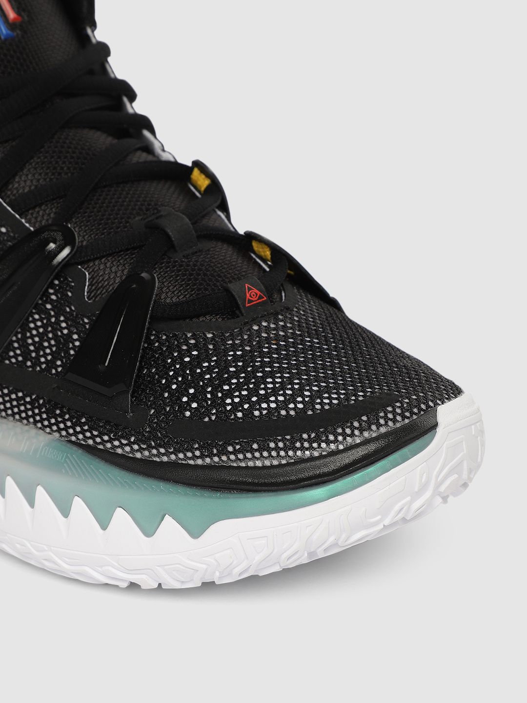 Buy Nike Men Black KYRIE 7 EP Mid-Top Basketball Shoes - Sports