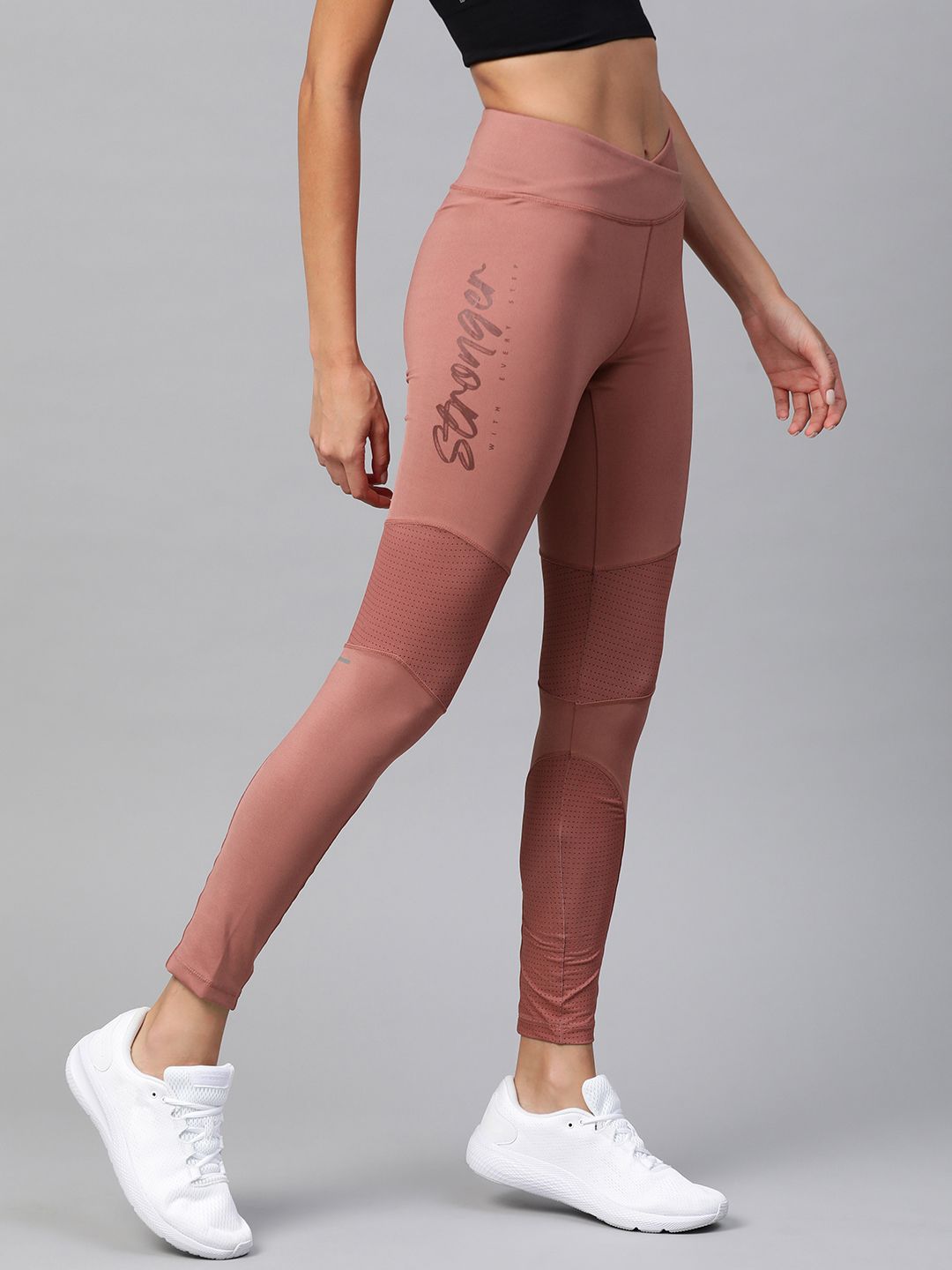 Alcis Women Peach-Coloured Printed Detail Cropped Tights Price in India