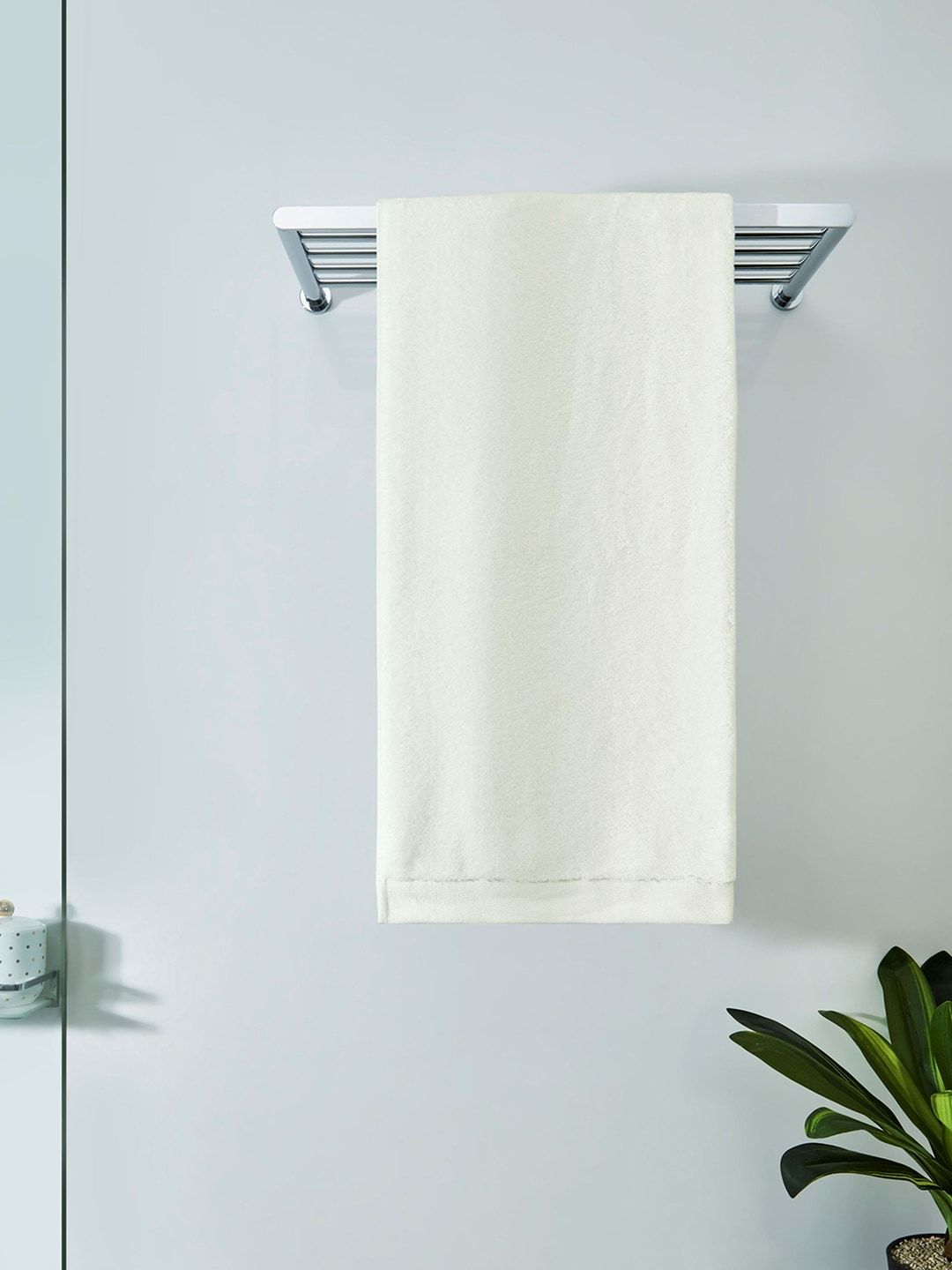 DDecor Unisex White Solid 600 GSM Live Beautiful Bath Towel Price in India