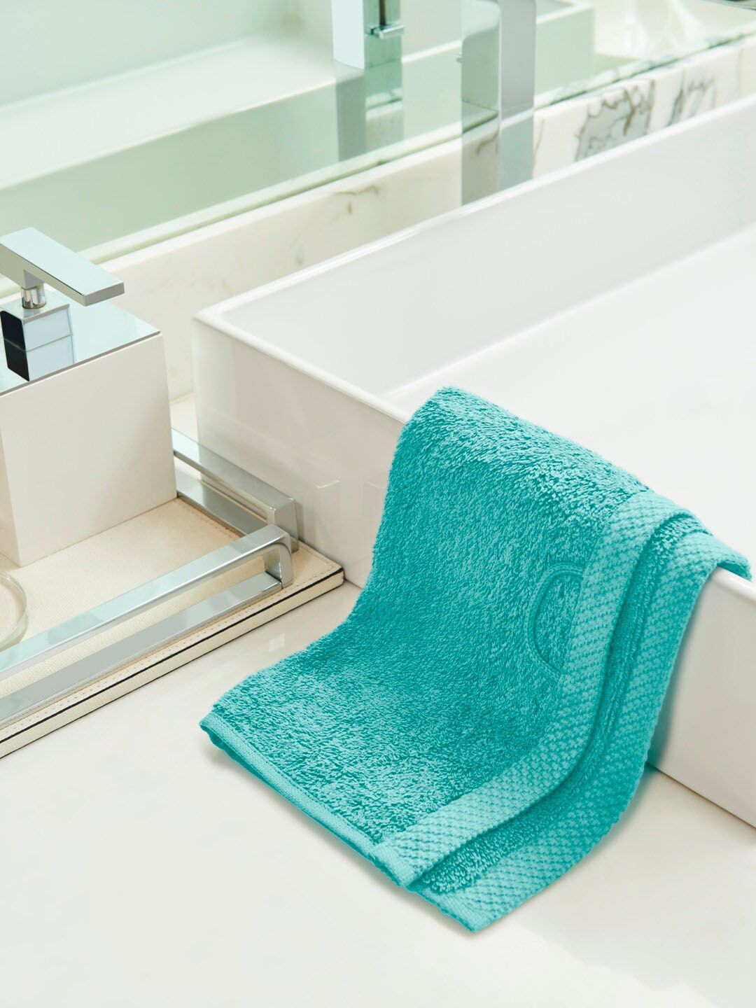 DDecor Unisex Set Of 2 Turquoise Blue Solid 550 GSM Live Beautiful Face Towels